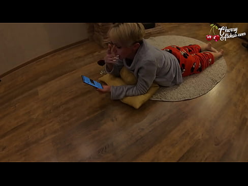 ❤️ شقراء مجنونة مص ديك ضخمة مص و كذاب عليها - الجنس الشرجي جودة الإباحية