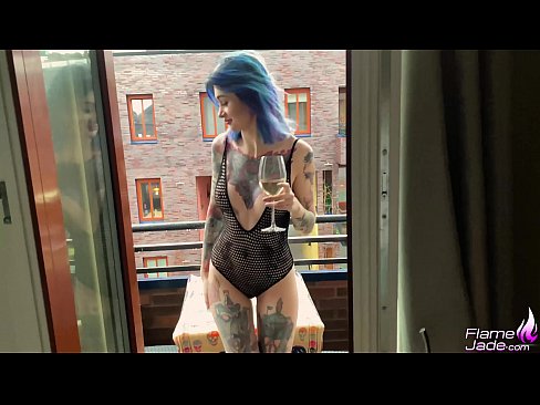 ❤️ رائعة فتاة تمتص مع بلع و سخيف بحماس تحت السماء المفتوحة جودة الإباحية